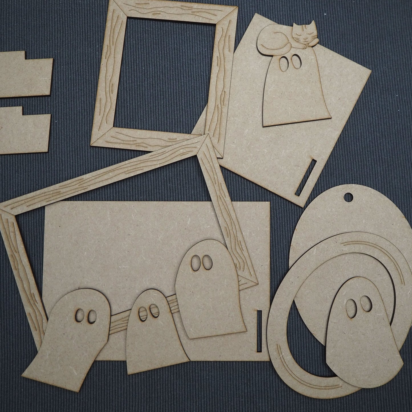 Halloween DIY Picture Frames